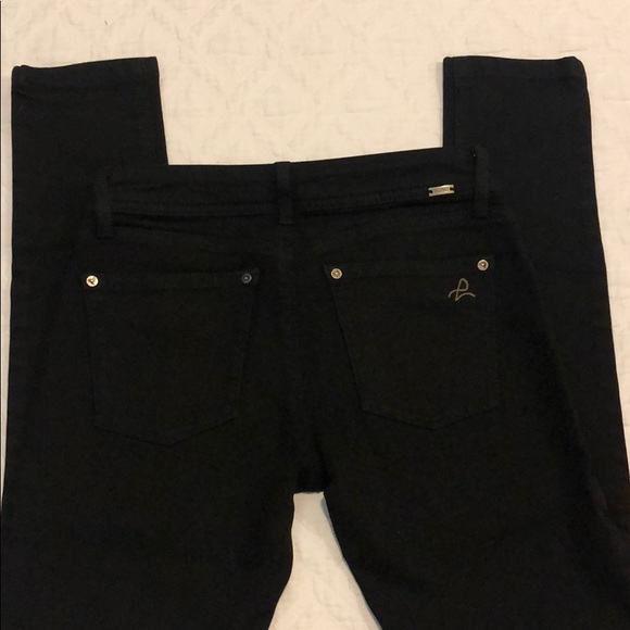 Black DL1961 Emma Legging Jeans. Barely worn! - Picture 3 of 5
